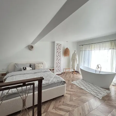 Pelahia 4* Szlavszke