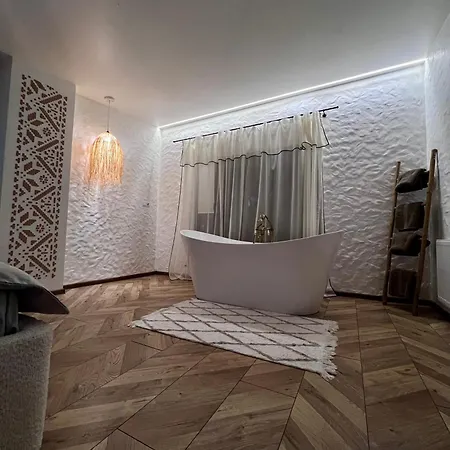 Pelahia 4*